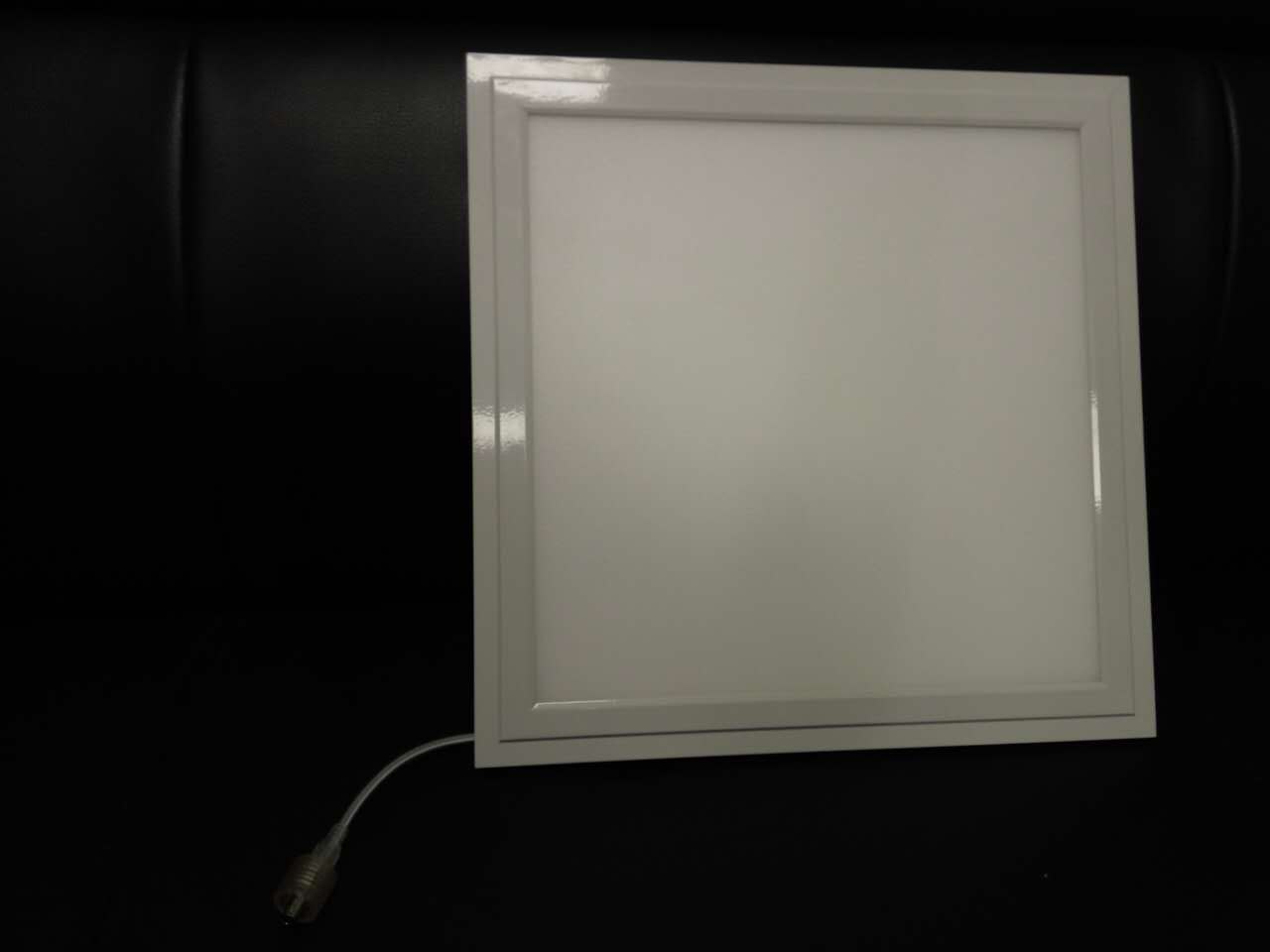 595mmX595mmX10mm led panel light.jpg