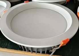 Instalujete LED stropní svítidla nesprávným způsobem? Vyvarujte se těchto chyb
